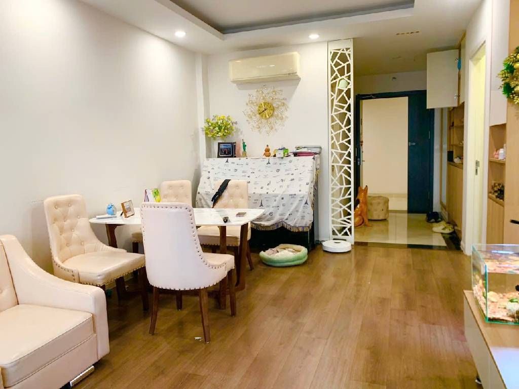 Bán nhà Vĩnh Tuy - diện tích 76m2 1 tầng - Căn hộ hai ban công quay sân chơi - giá 8,9 tỷ