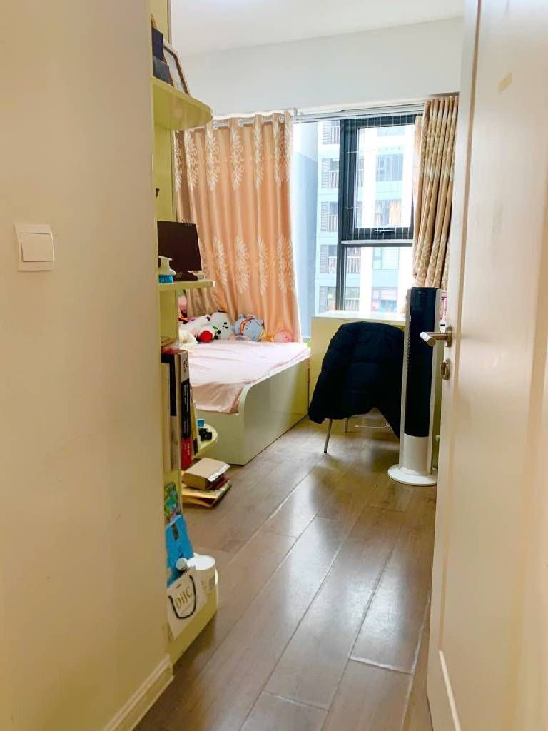 Bán nhà Vĩnh Tuy - diện tích 76m2 1 tầng - Căn hộ hai ban công quay sân chơi - giá 8,9 tỷ