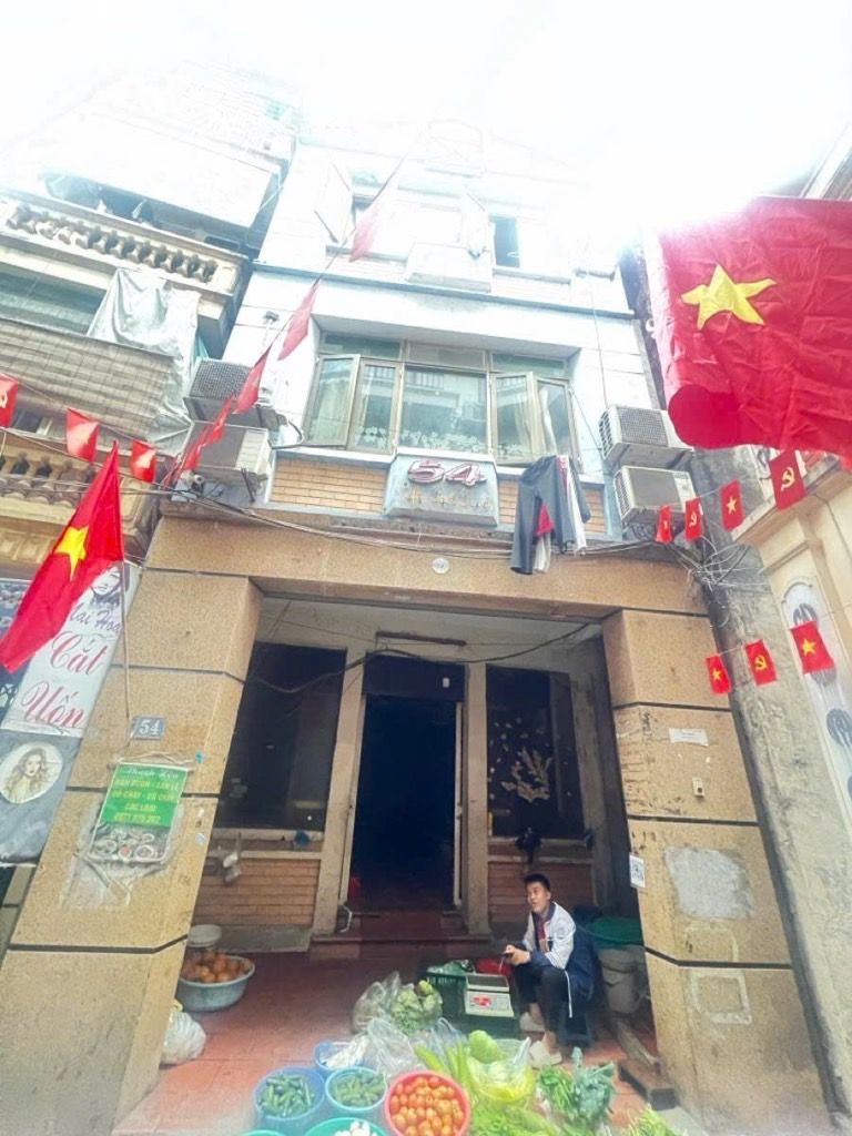 Bán nhà Trường Chinh - diện tích 82m2 3 tầng - Mặt ngõ kinh doanh - giá 21,4 tỷ