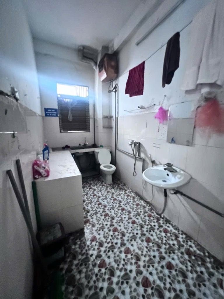 Bán nhà Trường Chinh - diện tích 82m2 3 tầng - Mặt ngõ kinh doanh - giá 21,4 tỷ