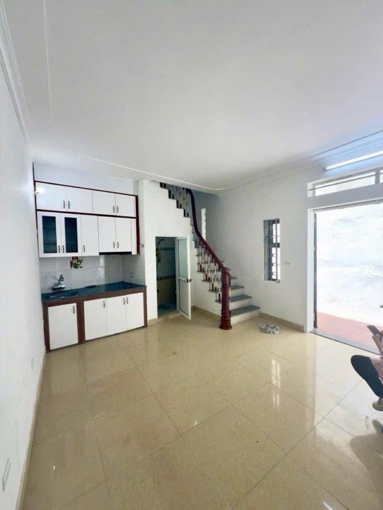 Bán nhà Vĩnh hưng - diện tích 30m2 3 tầng - Lô góc, 2 mặt thoáng - giá 6,7 tỷ