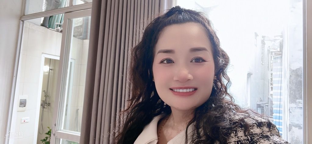 Bán nhà Đặng Văn Ngữ - diện tích 29m2 3 tầng - ô tô tránh - giá 7,5 tỷ