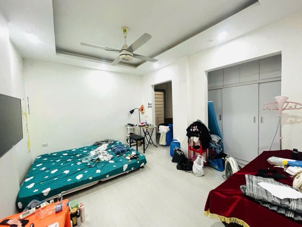 Bán nhà Đặng Văn Ngữ - diện tích 29m2 3 tầng - ô tô tránh - giá 7,5 tỷ