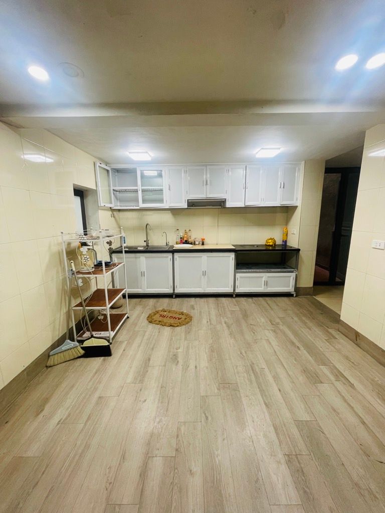 Bán nhà Đặng Văn Ngữ - diện tích 29m2 3 tầng - ô tô tránh - giá 7,5 tỷ