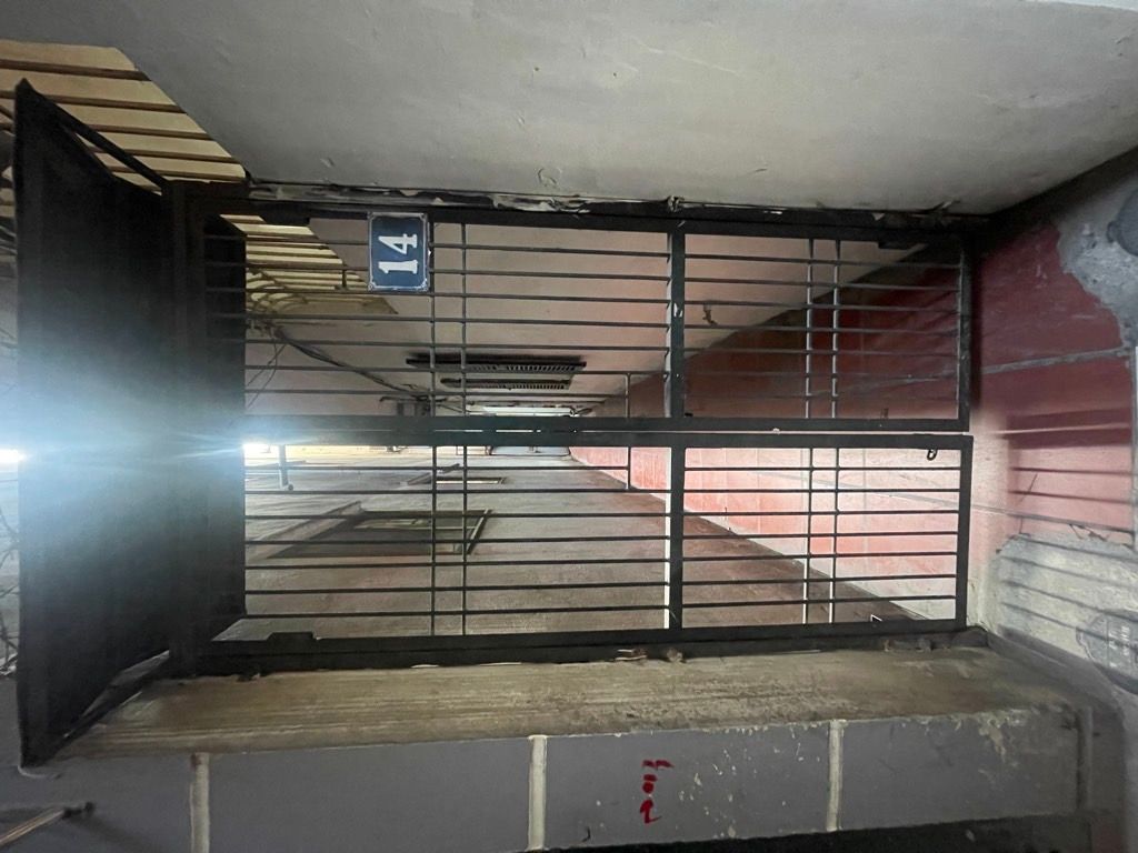 Bán nhà Đặng Văn Ngữ - diện tích 29m2 3 tầng - ô tô tránh - giá 7,5 tỷ