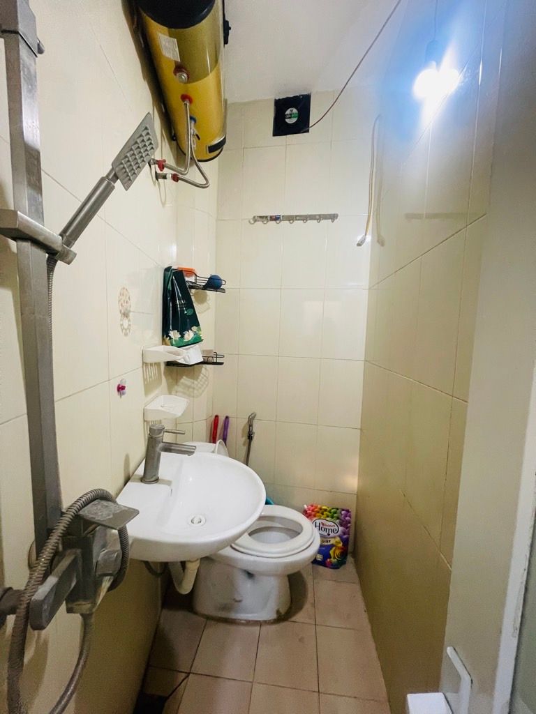 Bán nhà Đặng Văn Ngữ - diện tích 29m2 3 tầng - ô tô tránh - giá 7,5 tỷ