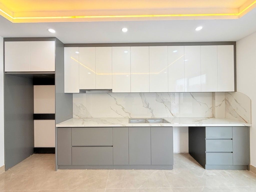 Bán nhà Hoa Lư - diện tích 38m2 5 tầng - Ô TÔ QUA CỔNG - giá 15 tỷ