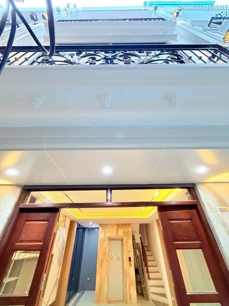 Bán nhà Hoa Lư - diện tích 38m2 5 tầng - Ô TÔ QUA CỔNG - giá 15 tỷ