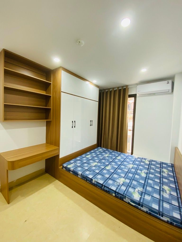 Bán nhà Thái Hà - diện tích 47.6m2 7 tầng - Ô tô chỉ cách vài bước chân - giá 21 tỷ