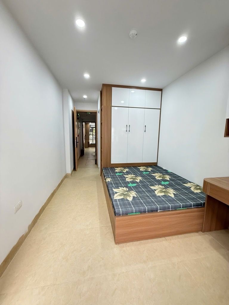 Bán nhà Thái Hà - diện tích 47.6m2 7 tầng - Ô tô chỉ cách vài bước chân - giá 21 tỷ