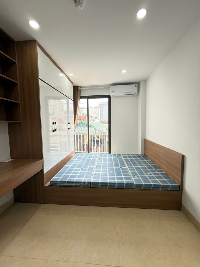 Bán nhà Thái Hà - diện tích 47.6m2 7 tầng - Ô tô chỉ cách vài bước chân - giá 21 tỷ