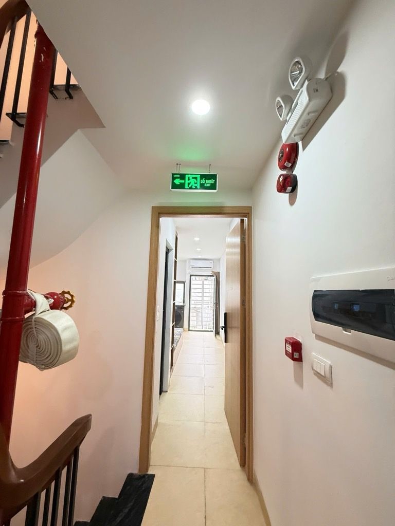 Bán nhà Thái Hà - diện tích 47.6m2 7 tầng - Ô tô chỉ cách vài bước chân - giá 21 tỷ