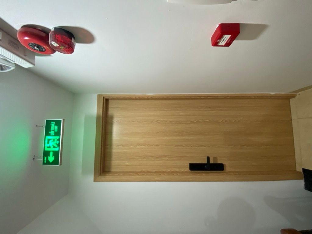 Bán nhà Thái Hà - diện tích 47.6m2 7 tầng - Ô tô chỉ cách vài bước chân - giá 21 tỷ