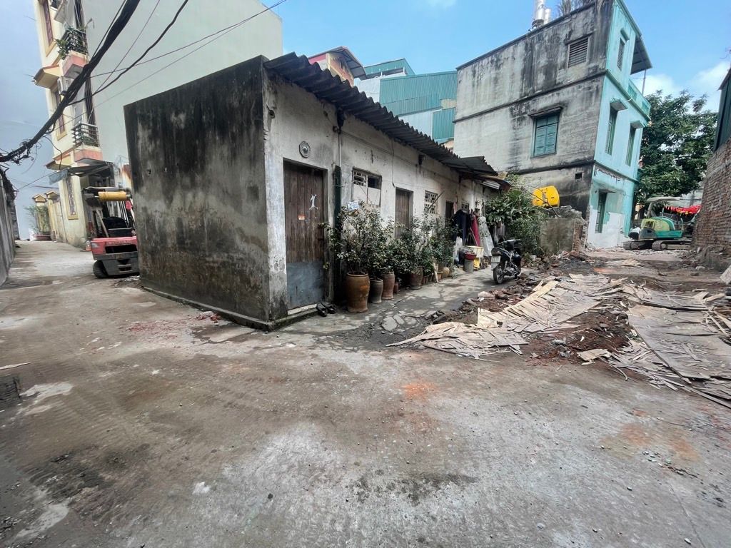 Bán nhà Nguyễn Khoái - diện tích 78m2 1 tầng - ô tô đỗ cửa - giá 11,3 tỷ