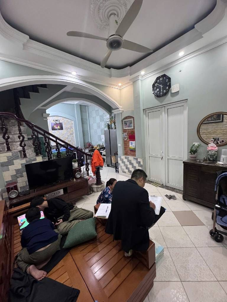 Bán nhà Trại Cá - diện tích 50,3m2 4 tầng - Gần đại học Bách Khoa - giá 10,5 tỷ