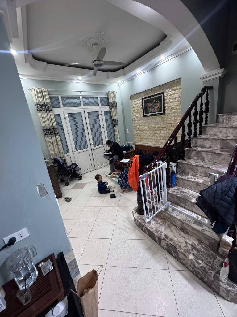 Bán nhà Trại Cá - diện tích 50,3m2 4 tầng - Gần đại học Bách Khoa - giá 10,5 tỷ