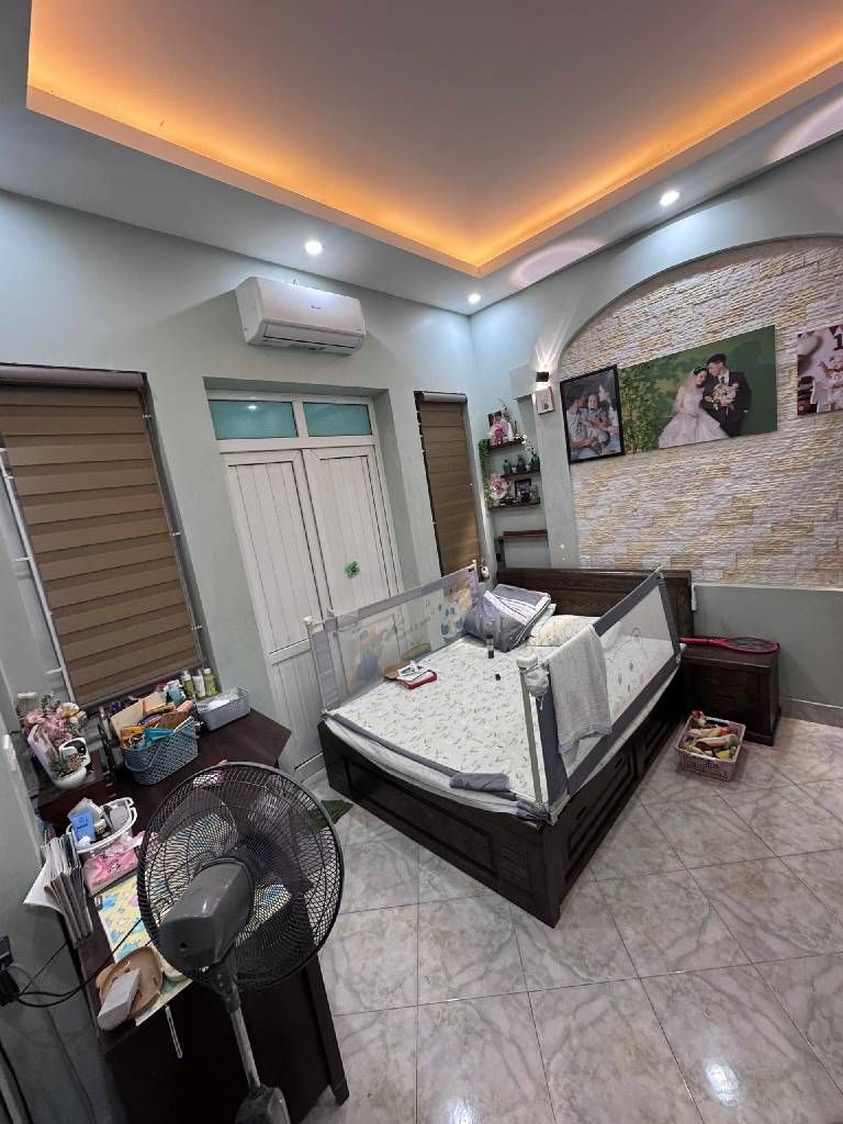 Bán nhà Trại Cá - diện tích 50,3m2 4 tầng - Gần đại học Bách Khoa - giá 10,5 tỷ