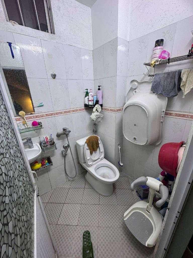 Bán nhà Trại Cá - diện tích 50,3m2 4 tầng - Gần đại học Bách Khoa - giá 10,5 tỷ