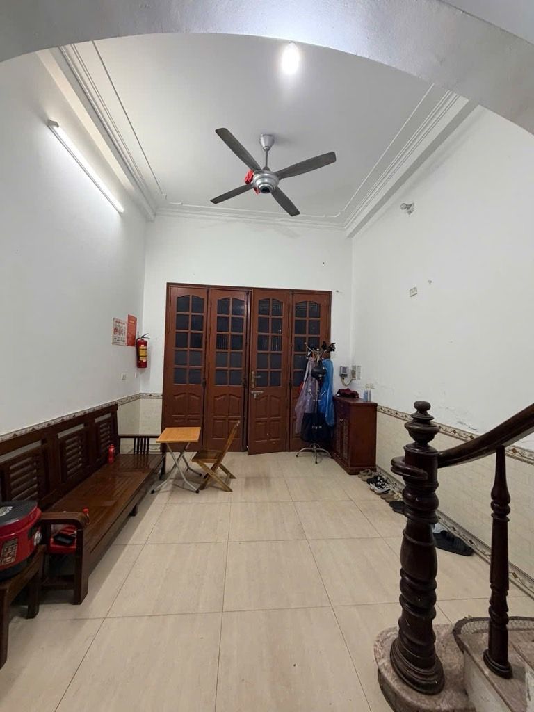 Bán nhà Trịnh Đình Cửu - diện tích 40m2 5 tầng - Lô góc 3 mặt thoáng - giá 19 tỷ