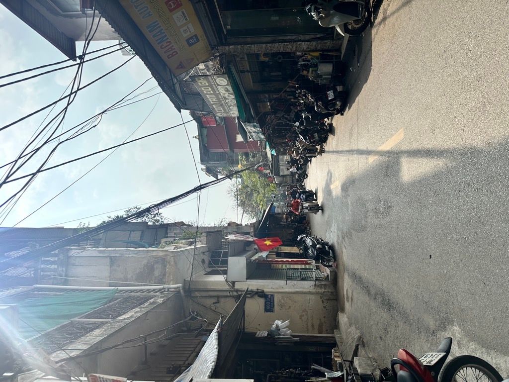 Bán nhà Lê Gia Đỉnh - diện tích 35,7m2 4 tầng - Mặt phố Kinh Doanh Sầm Uất - giá 11,5 tỷ