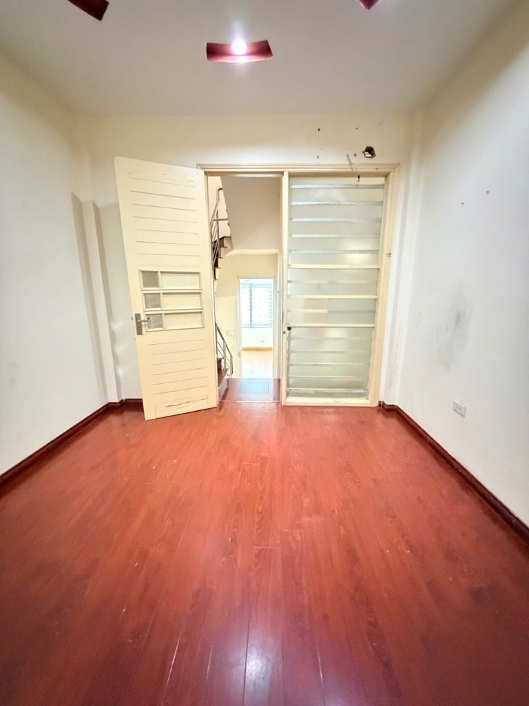 Bán nhà Khương Trung - diện tích 33m2 5 tầng - MẶT NGÕ KINH DOANH - giá 12,2 tỷ