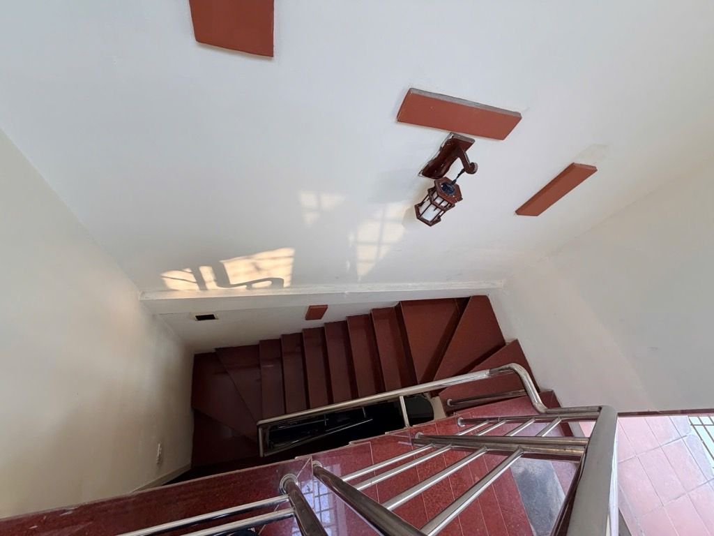 Bán nhà Khương Trung - diện tích 33m2 5 tầng - MẶT NGÕ KINH DOANH - giá 12,2 tỷ