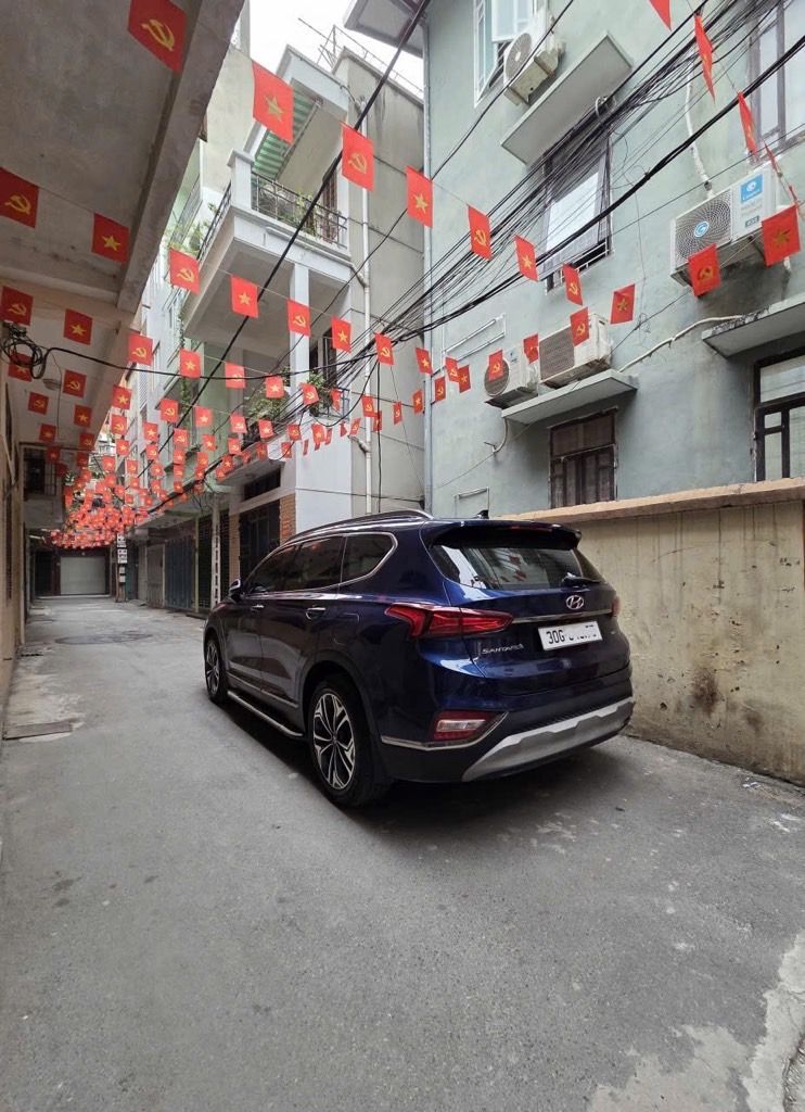 Bán nhà Lê Trọng Tấn - diện tích 57m2 4 tầng - Ô tô vào thoải mái - giá 18 tỷ