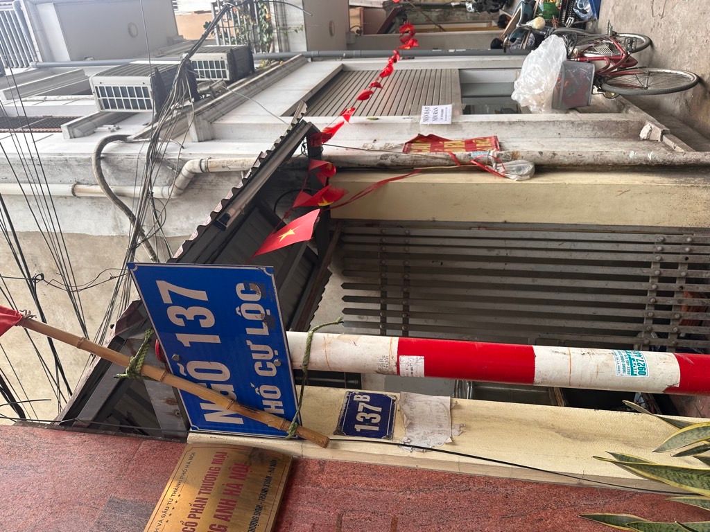 Bán nhà Cự Lộc - diện tích 22m2 5 tầng - gần ô tô - giá 8,2 tỷ