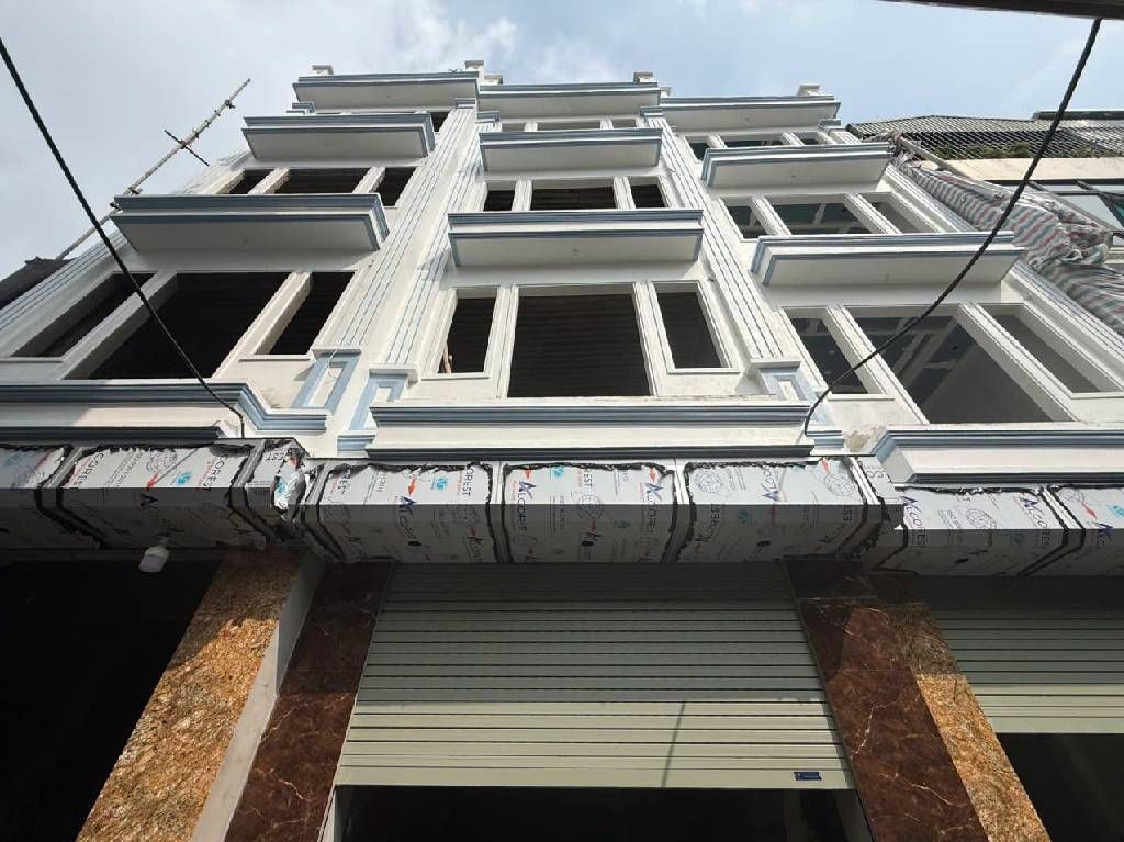 Bán nhà Thịnh Liệt - diện tích 57.5m2 6 tầng - Gara ô tô - giá 19,3 tỷ