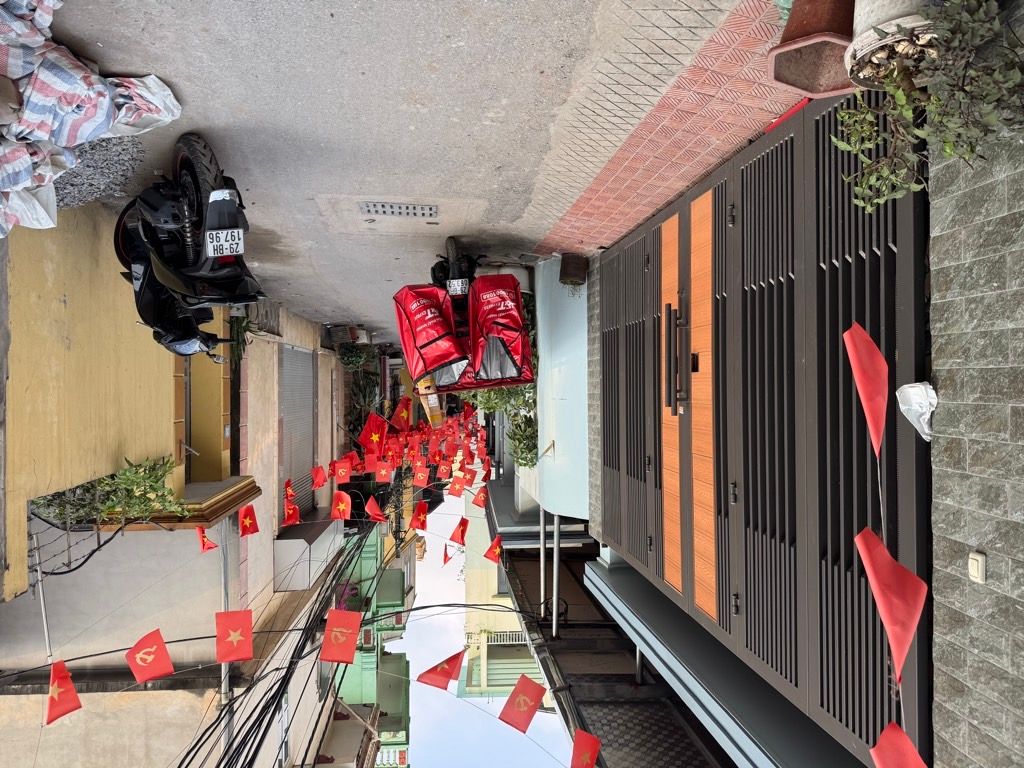 Bán nhà Khuyến Lương - diện tích 43m2 5 tầng - Mặt ngõ oto - Kinh doanh - giá 12,6 tỷ