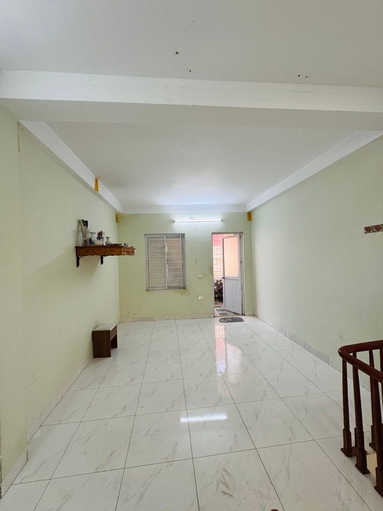 Bán nhà Tam Trinh - diện tích 30m2 5 tầng - ô tô tránh - giá 7,5 tỷ