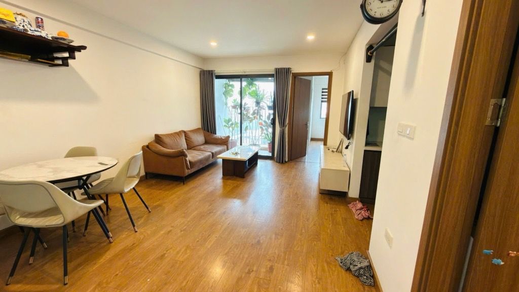 Bán nhà Minh Khai - diện tích 75m2 1 tầng - Căn hộ 2 ngủ 2 WC - giá 8,1 tỷ