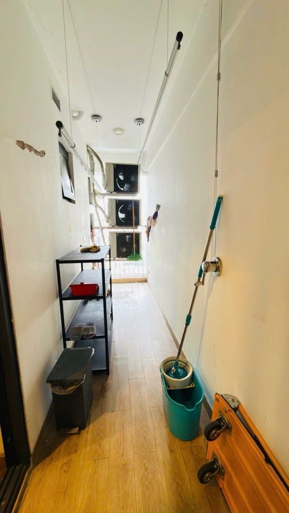 Bán nhà Minh Khai - diện tích 75m2 1 tầng - Căn hộ 2 ngủ 2 WC - giá 8,1 tỷ