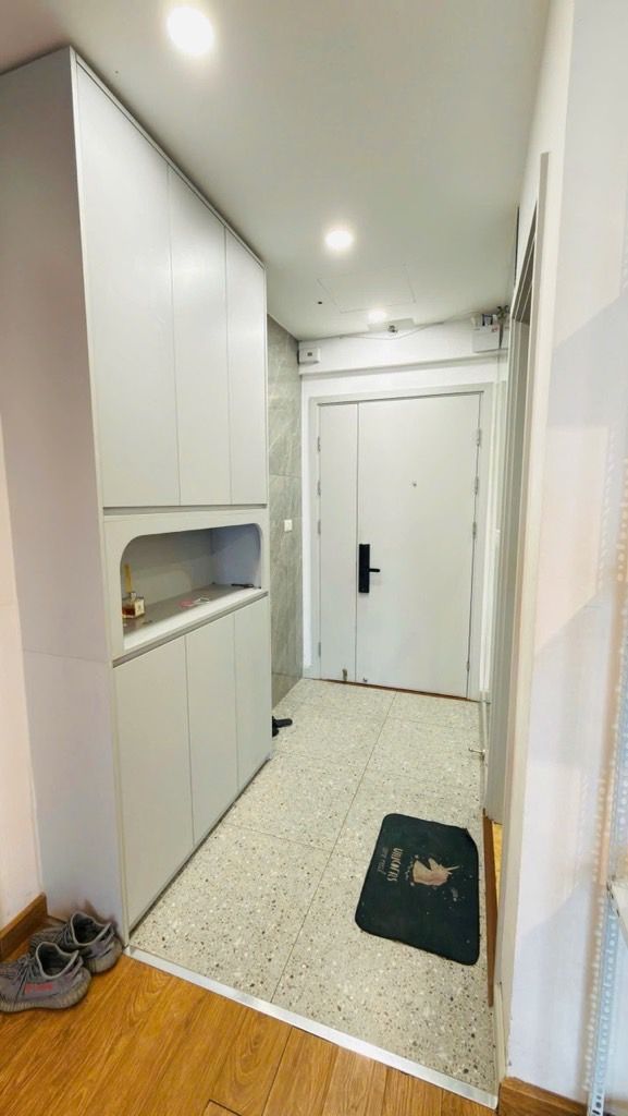 Bán nhà Minh Khai - diện tích 75m2 1 tầng - Căn hộ 2 ngủ 2 WC - giá 8,1 tỷ