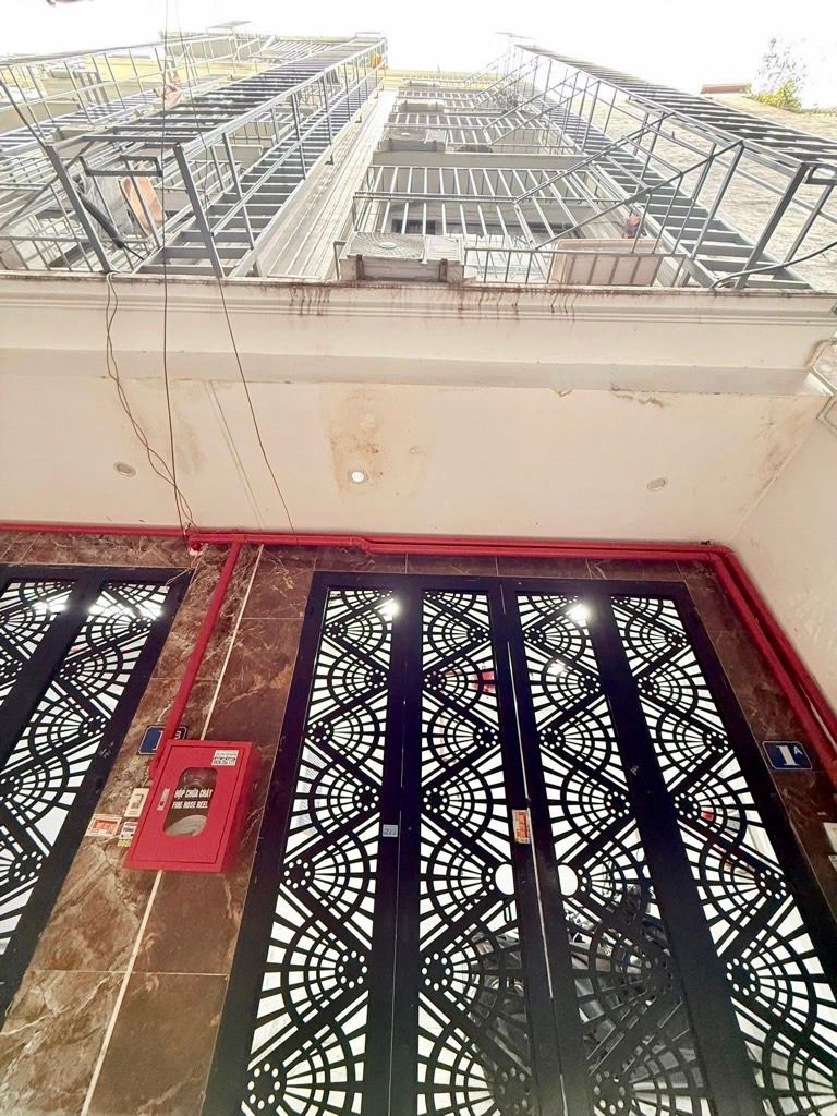 Bán nhà Phan Đình Giót - diện tích 44m2 6 tầng - CCMN 9 phòng khép kín - giá 11,5 tỷ