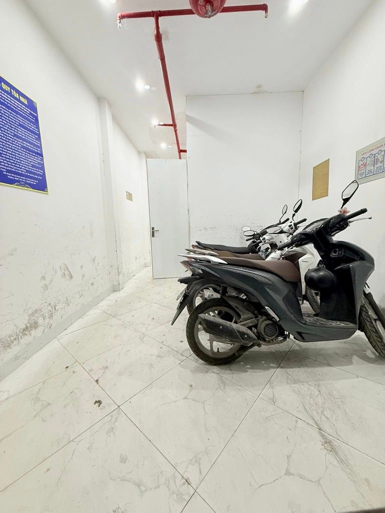 Bán nhà Phan Đình Giót - diện tích 44m2 6 tầng - CCMN 9 phòng khép kín - giá 11,5 tỷ