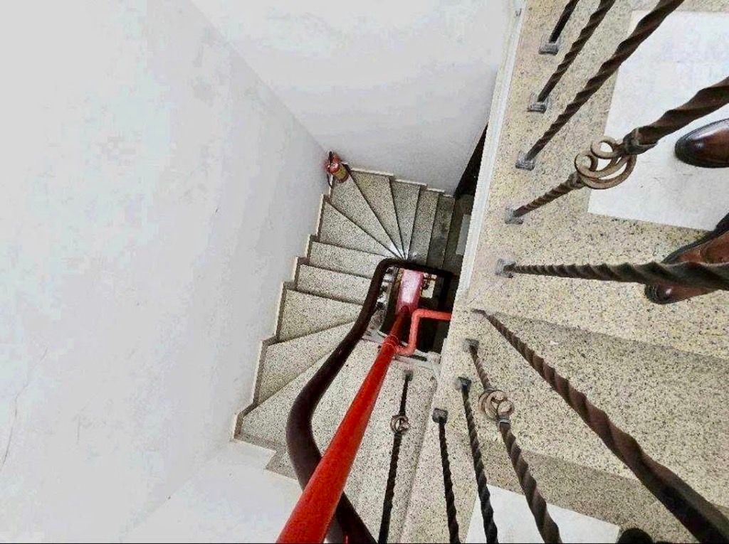 Bán nhà Phan Đình Giót - diện tích 44m2 6 tầng - CCMN 9 phòng khép kín - giá 11,5 tỷ