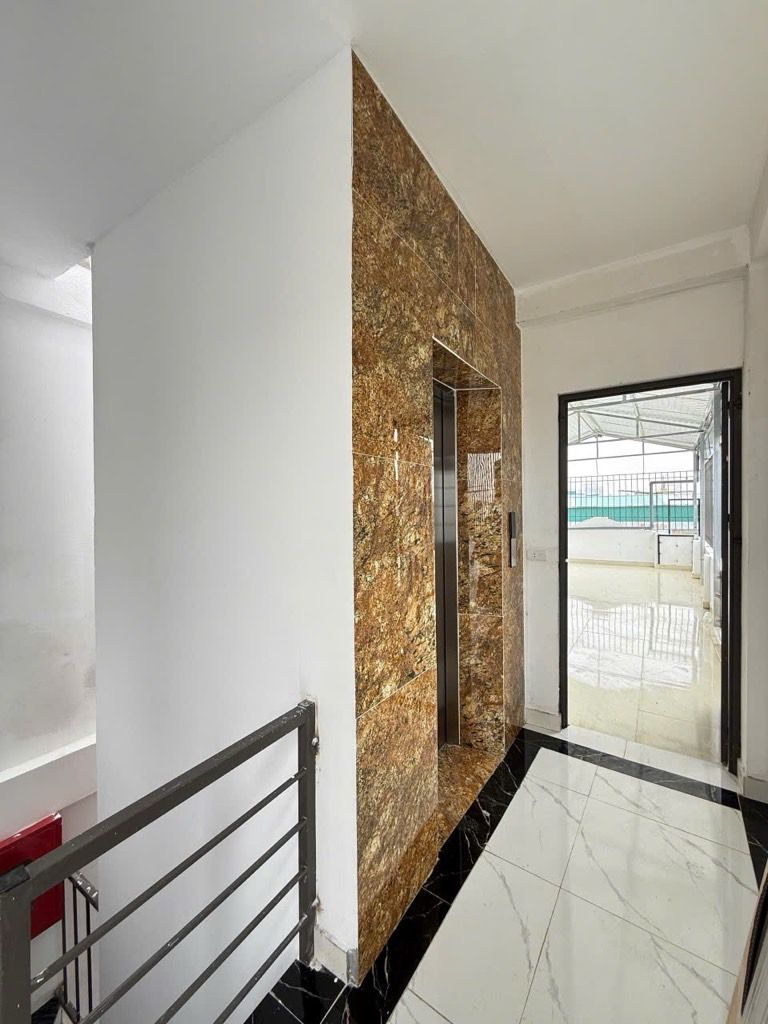 Bán nhà Kim Ngưu - diện tích 69m2 6 tầng - Nhà mới, thang máy - giá 14,8 tỷ