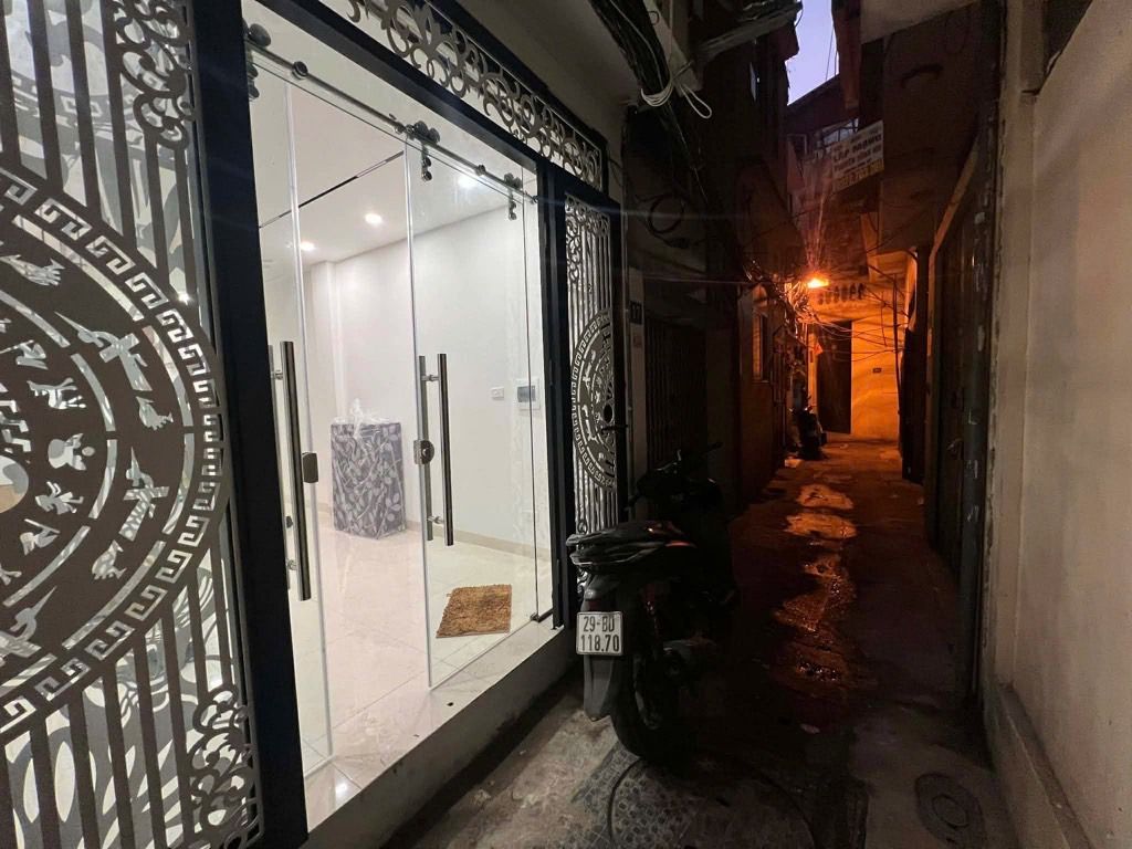 Bán nhà Tạ Quang Bửu - diện tích 32.2m2 5 tầng - Căn nhà 2 mặt thoáng - giá 7,3 tỷ