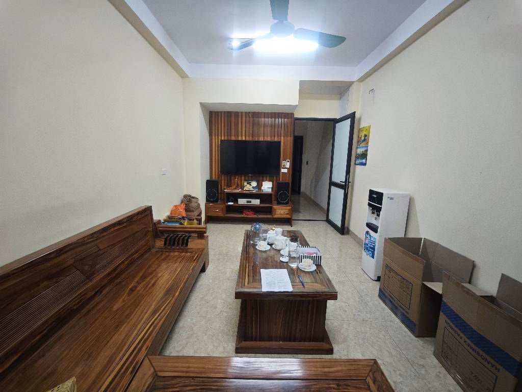 Bán nhà Trường Chinh - diện tích 46.6m2 6 tầng - Mặt ngõ kinh doanh - giá 14,5 tỷ