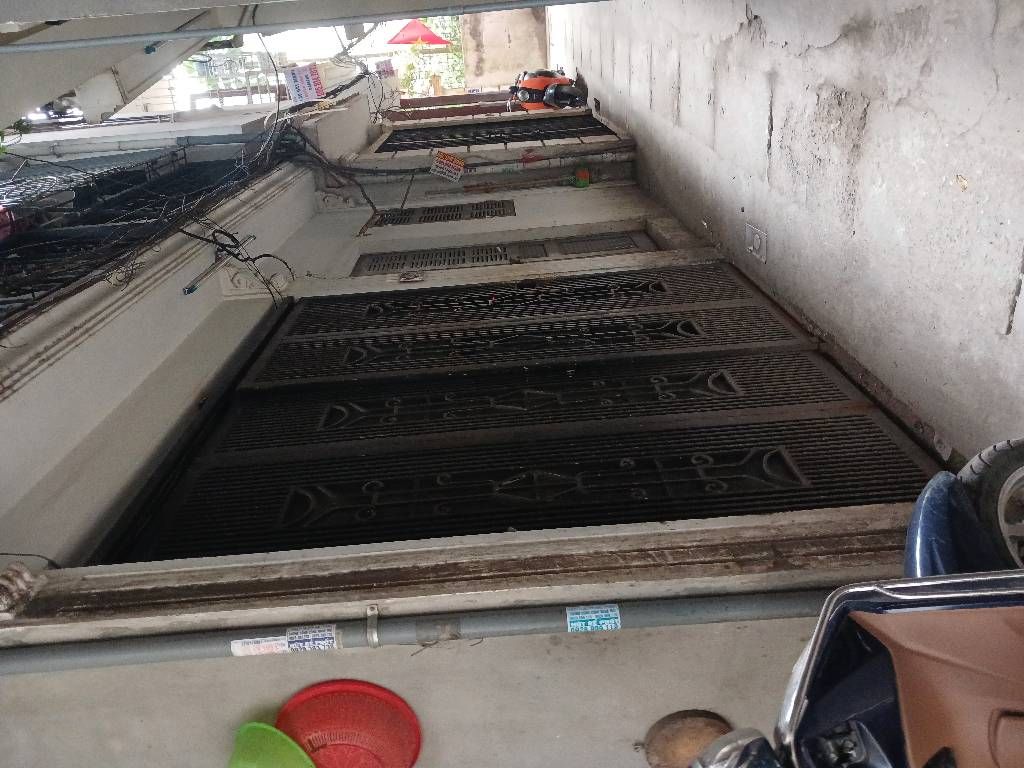 Bán nhà Phan Đình Giót - diện tích 44m2 6 tầng - Mặt tiền đỉnh - giá 12,3 tỷ