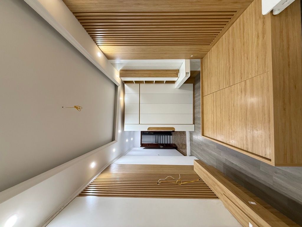 Bán nhà Văn Chương - diện tích 69,9m2 5 tầng - Ô tô tránh - giá 22 tỷ