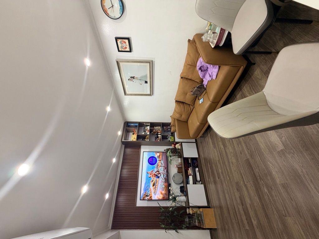 Bán nhà Pháo Đài Láng - diện tích 42.3m2 1 tầng - ô tô tránh - giá 6,2 tỷ