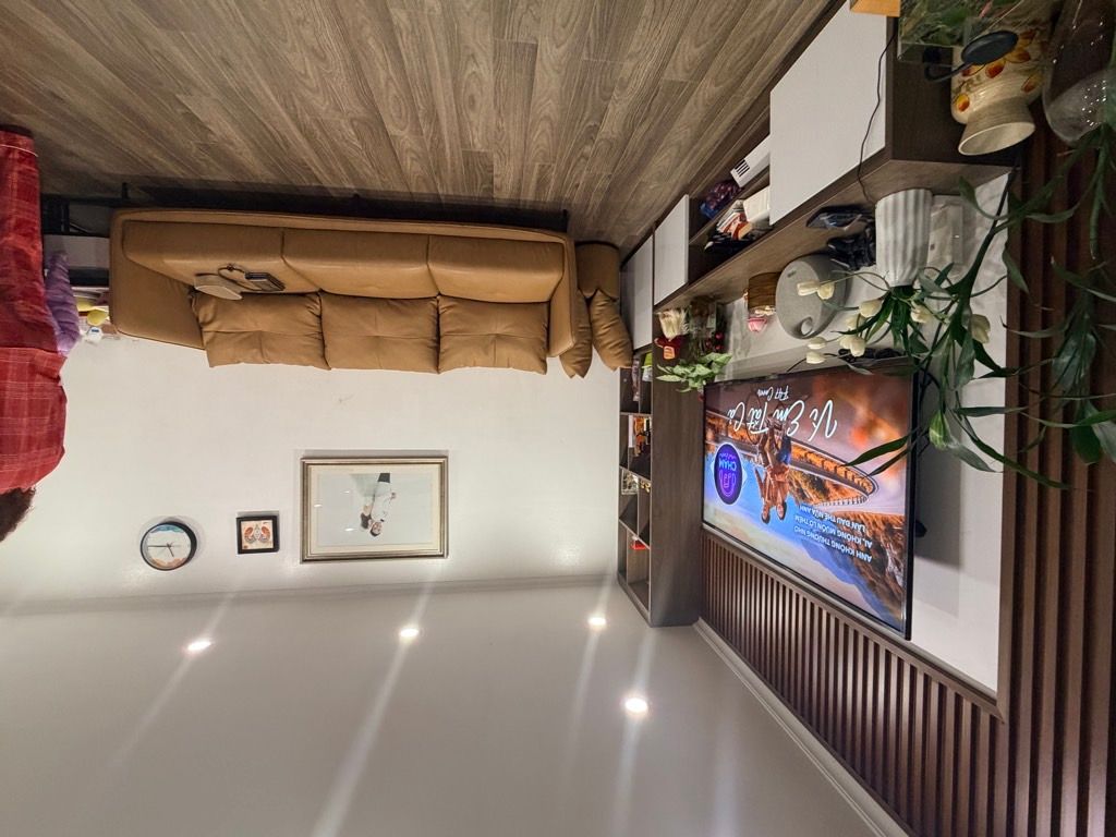 Bán nhà Pháo Đài Láng - diện tích 42.3m2 1 tầng - ô tô tránh - giá 6,2 tỷ