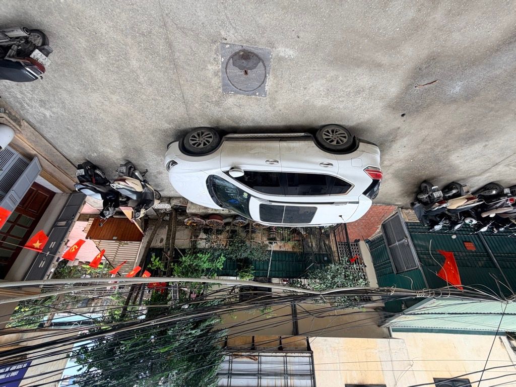 Bán nhà Pháo Đài Láng - diện tích 42.3m2 1 tầng - ô tô tránh - giá 6,2 tỷ