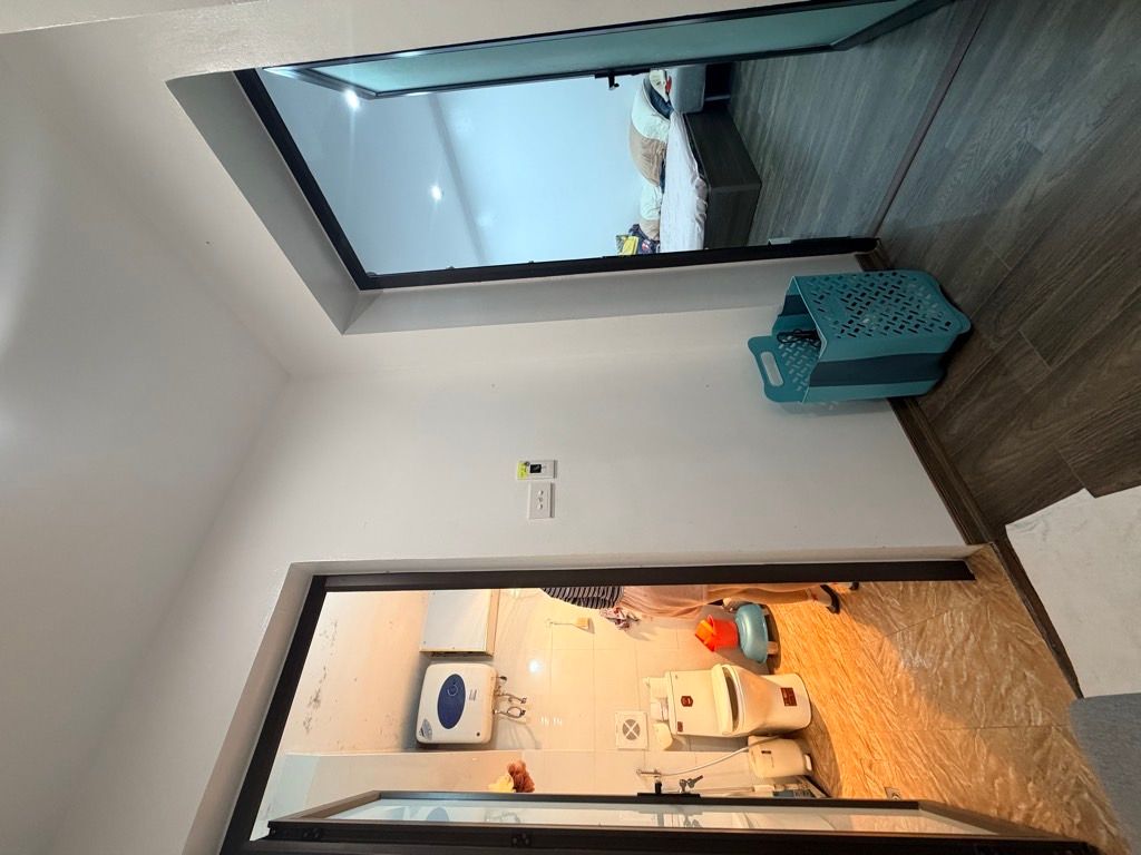 Bán nhà Pháo Đài Láng - diện tích 42.3m2 1 tầng - ô tô tránh - giá 6,2 tỷ