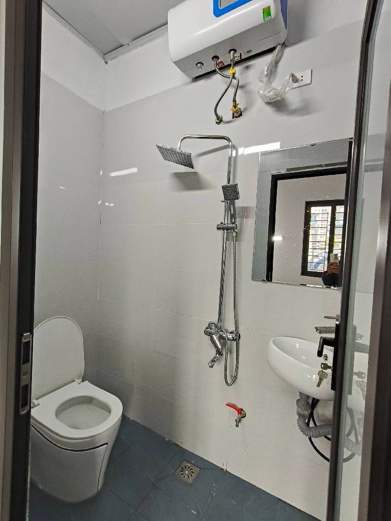 Bán nhà Lạc Trung - diện tích 150m2 3 tầng - Nhà lô góc, ô tô tránh - giá 5,6 tỷ