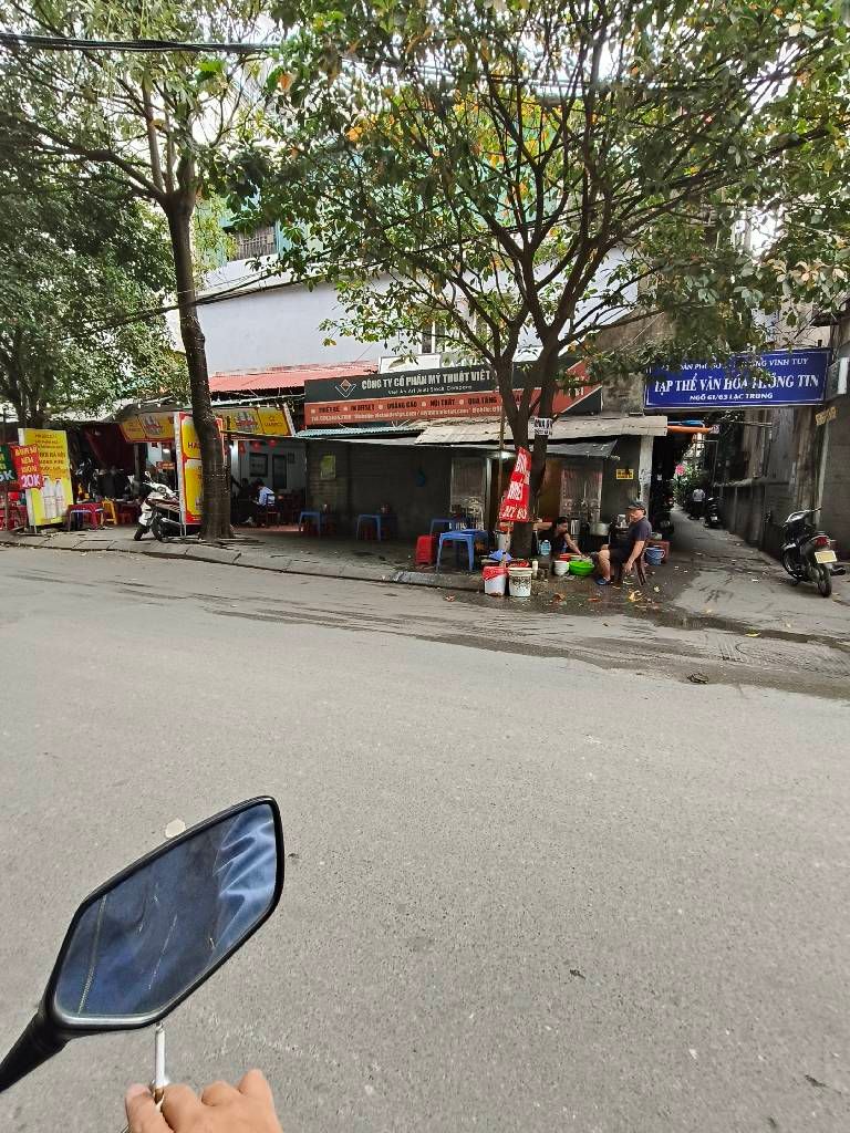 Bán nhà Lạc Trung - diện tích 150m2 3 tầng - Nhà lô góc, ô tô tránh - giá 5,6 tỷ