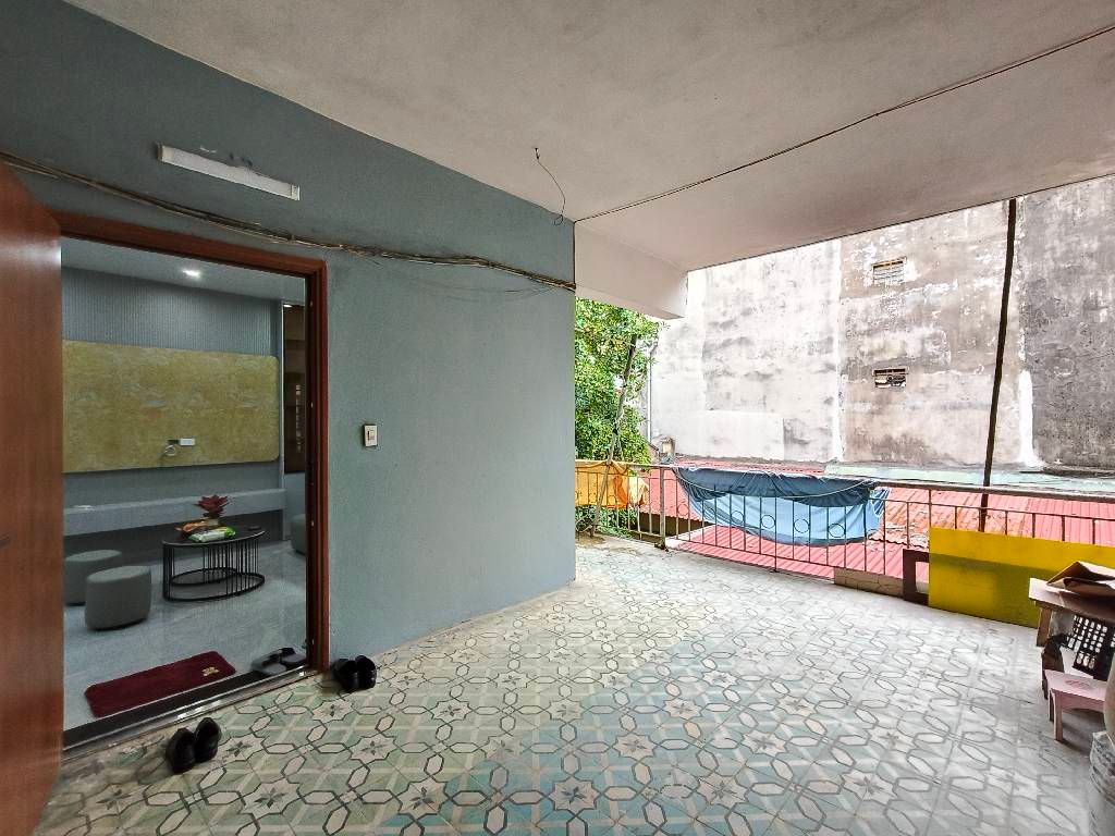 Bán nhà Lạc Trung - diện tích 150m2 3 tầng - Nhà lô góc, ô tô tránh - giá 5,6 tỷ