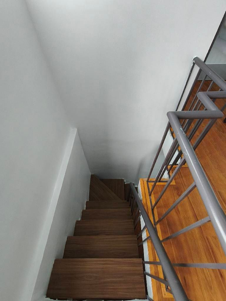 Bán nhà Lạc Trung - diện tích 150m2 3 tầng - Nhà lô góc, ô tô tránh - giá 5,6 tỷ